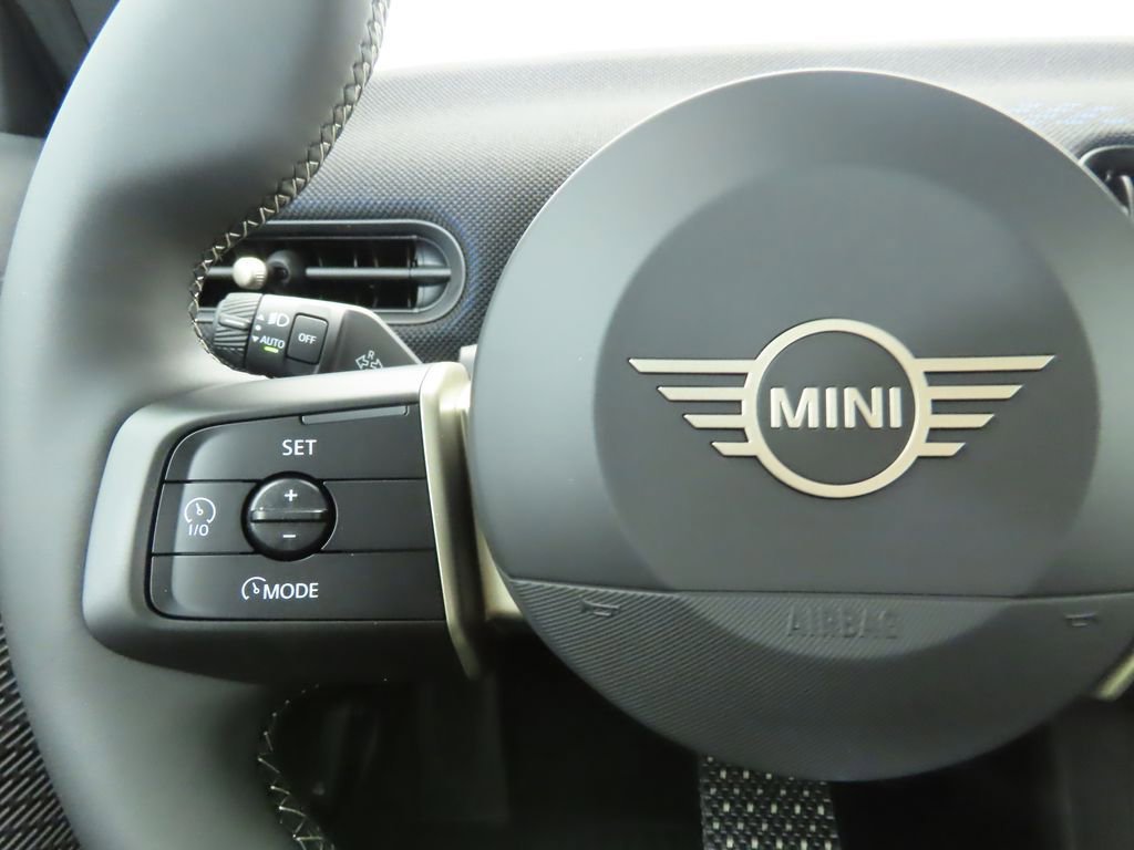 Used 2026 MINI Cooper 2-Door Hardtop image 11