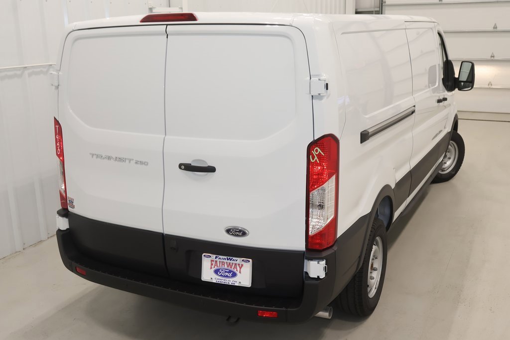 New 2025 Ford Transit 250 Low Roof image 32