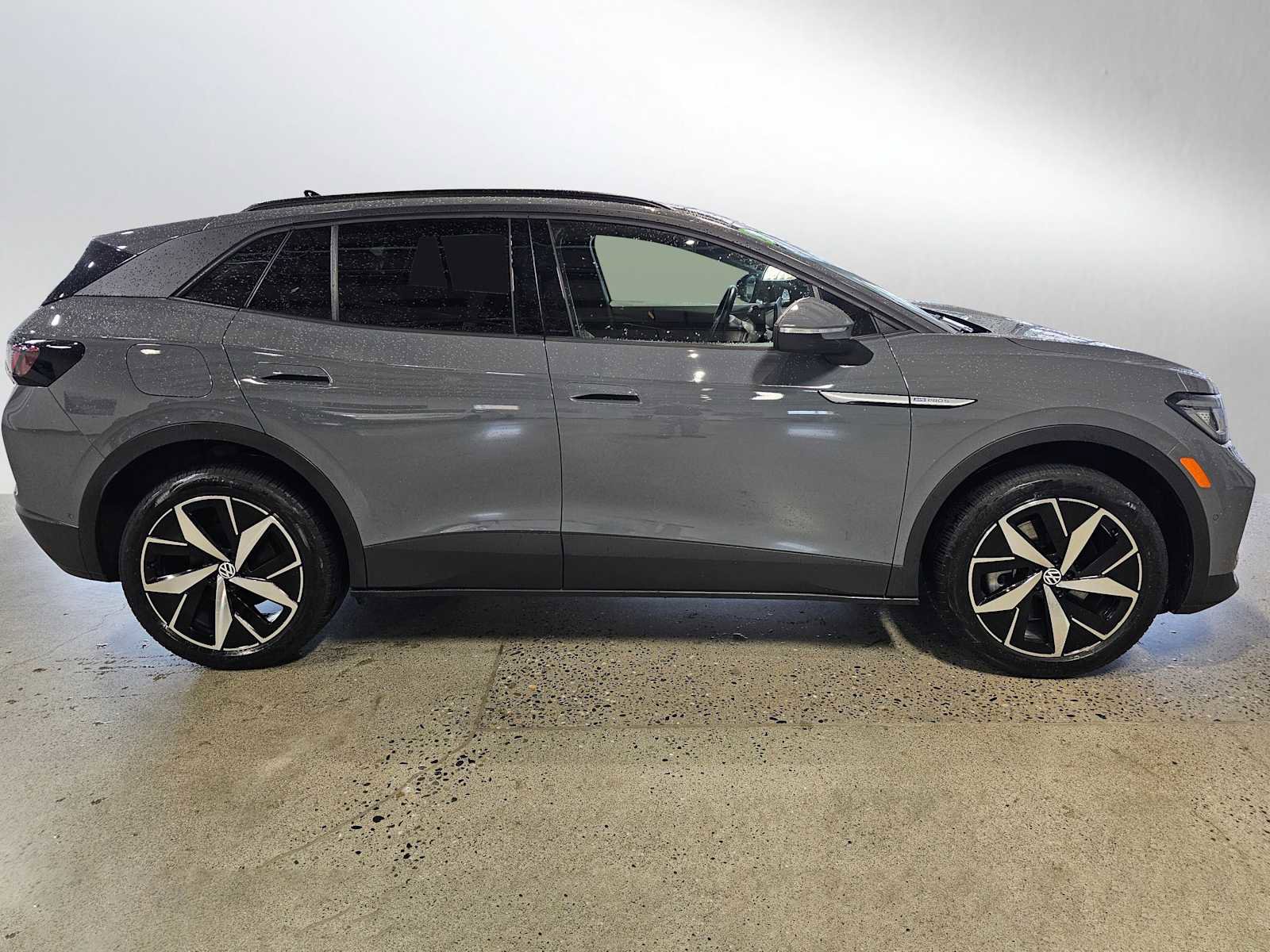 Used 2023 Volkswagen ID.4 Pro S image 8