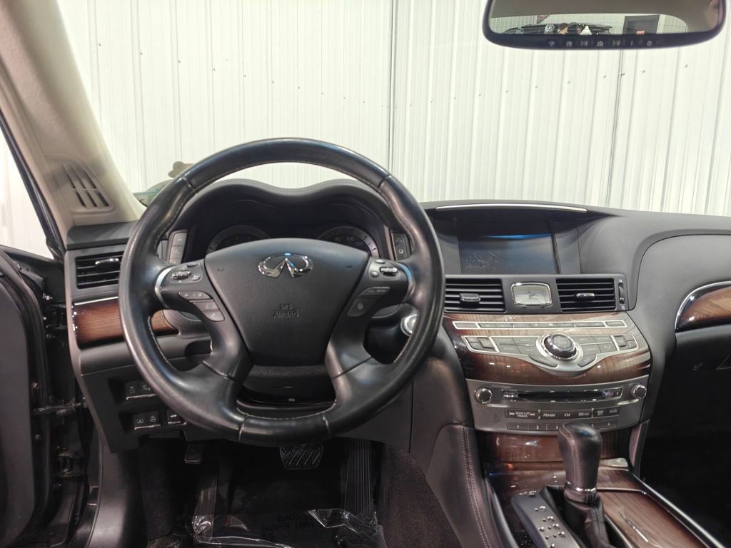 Used 2015 INFINITI Q70 L 3.7 w/ Deluxe Touring Package image 4