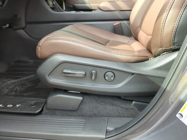 New 2026 Honda Pilot Touring image 12