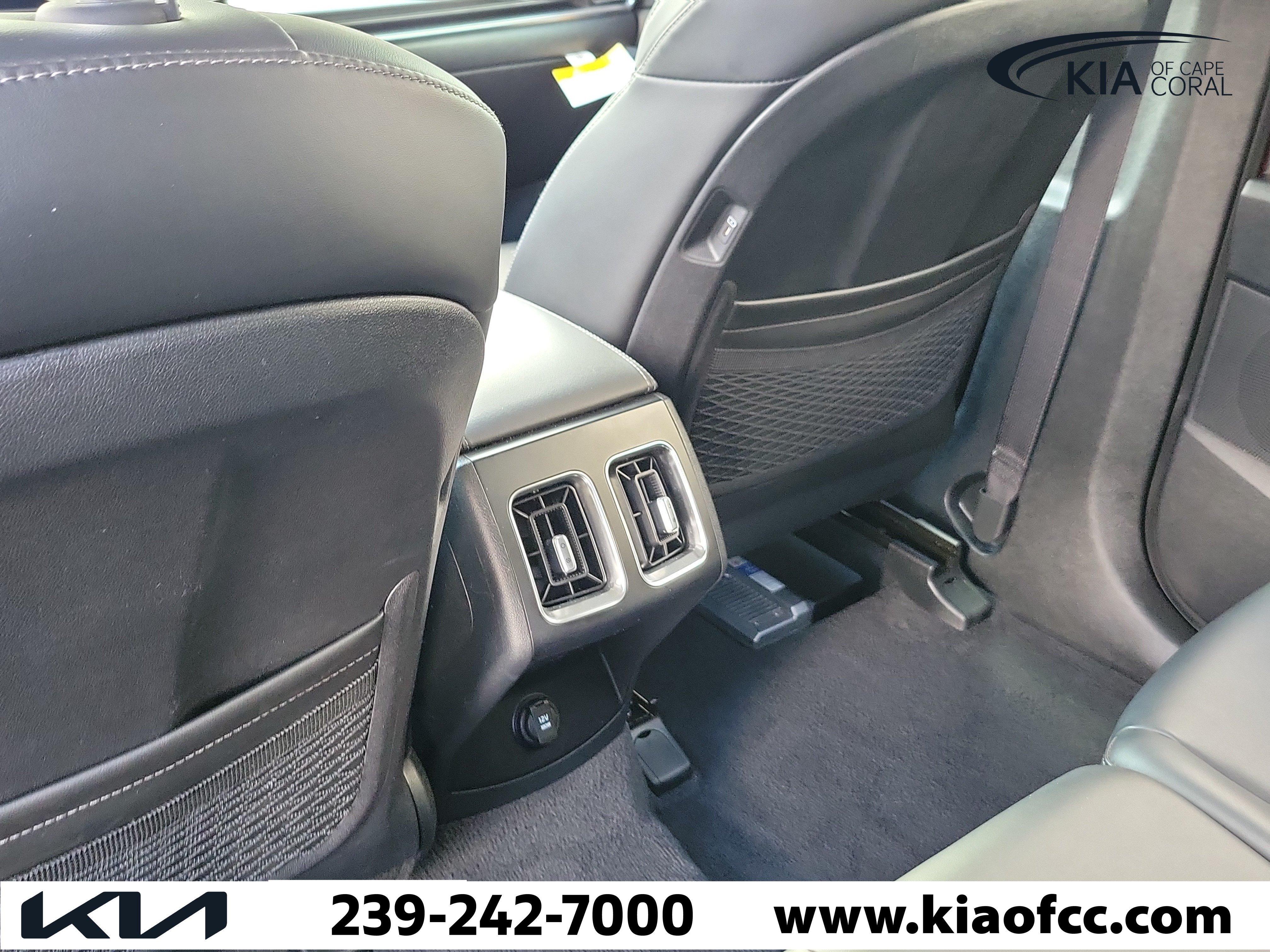 Certified 2025 Kia Sorento S w/ Panoramic Sunroof Package FWD image 13