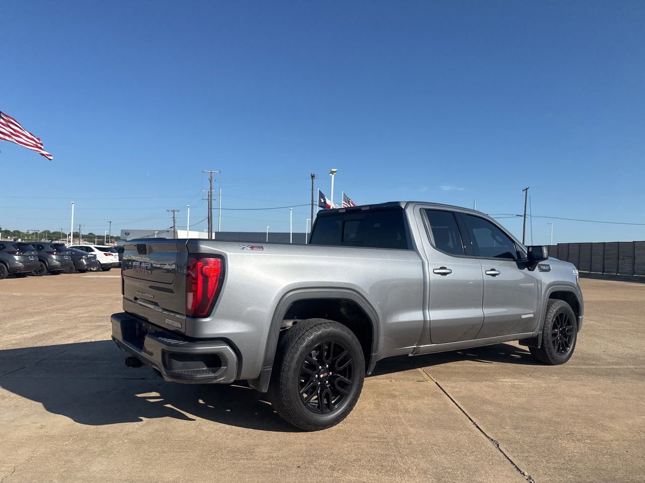 Used 2021 GMC Sierra 1500 Elevation w/ Preferred Package AWD/4WD image 22