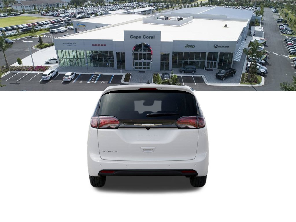 New 2027 Chrysler Pacifica LX FWD image 7