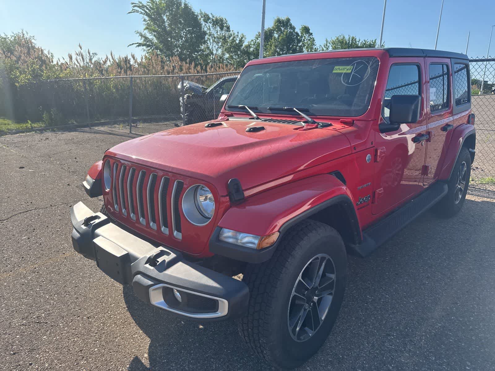 Used 2023 Jeep Wrangler Unlimited Sahara w/ Cold Weather Group AWD/4WD image 22