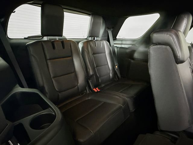 Certified 2019 Ford Explorer XLT w/ Equipment Group 202A image 26