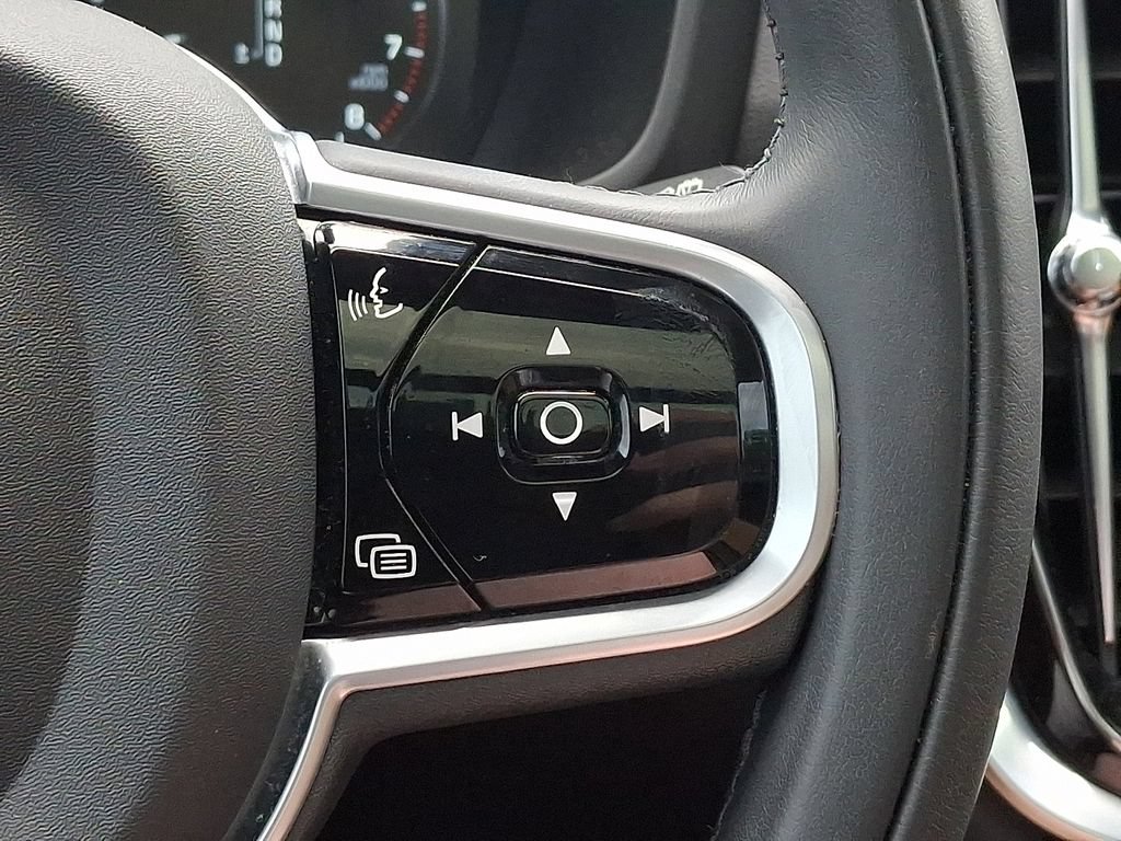 Used 2020 Volvo V60 T5 Cross Country w/ Protection Package AWD/4WD image 24