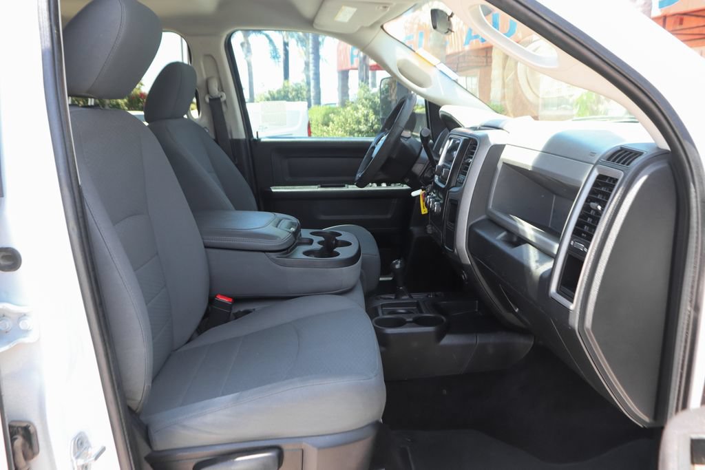 Used 2017 RAM 3500 Tradesman w/ Chrome Appearance Group AWD/4WD image 36
