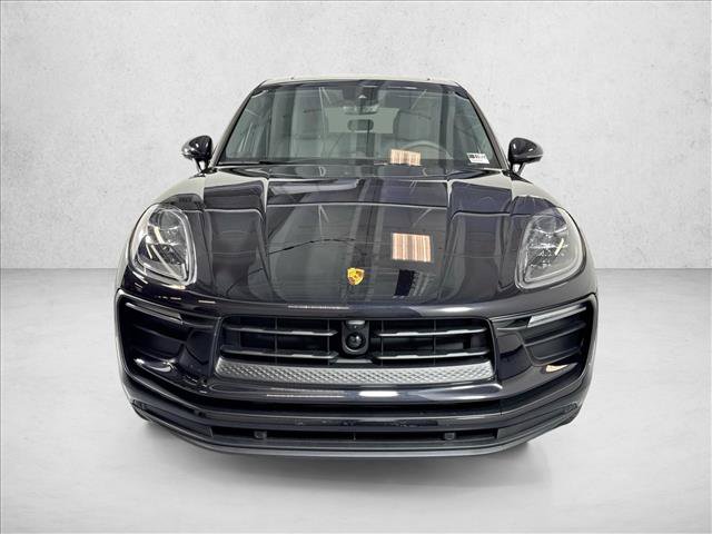 Used 2026 Porsche Macan AWD/4WD image 6