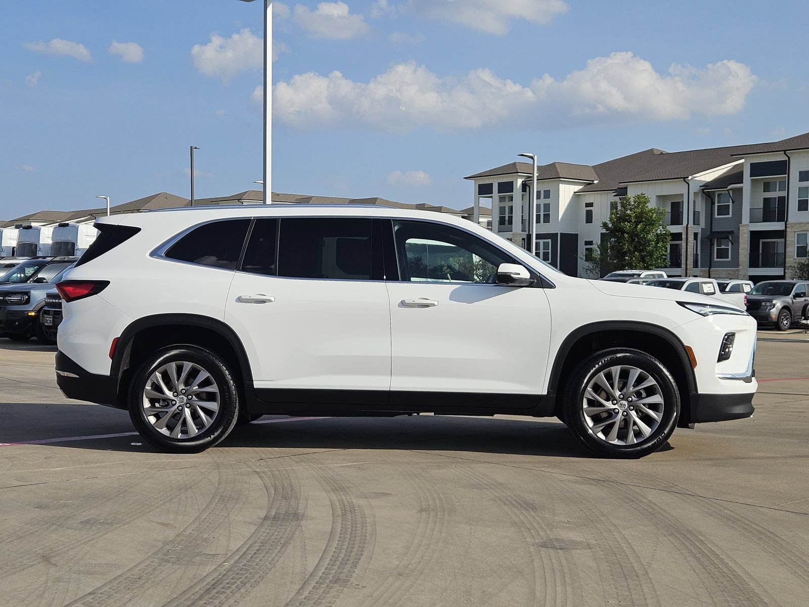 Certified 2026 Buick Enclave Preferred FWD image 7
