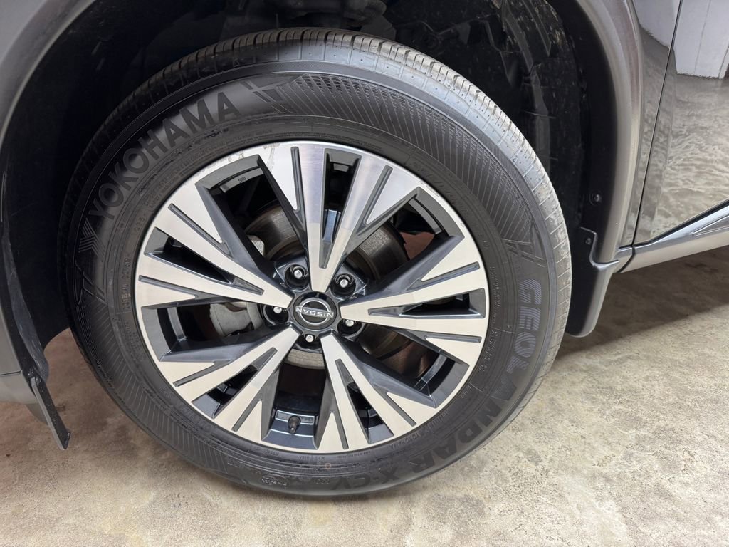 Used 2023 Nissan Rogue SV AWD/4WD image 28