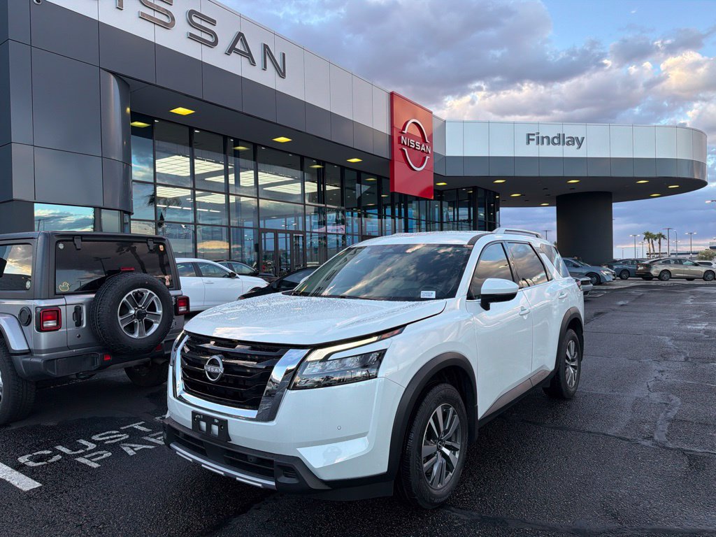 Used 2025 Nissan Pathfinder SL