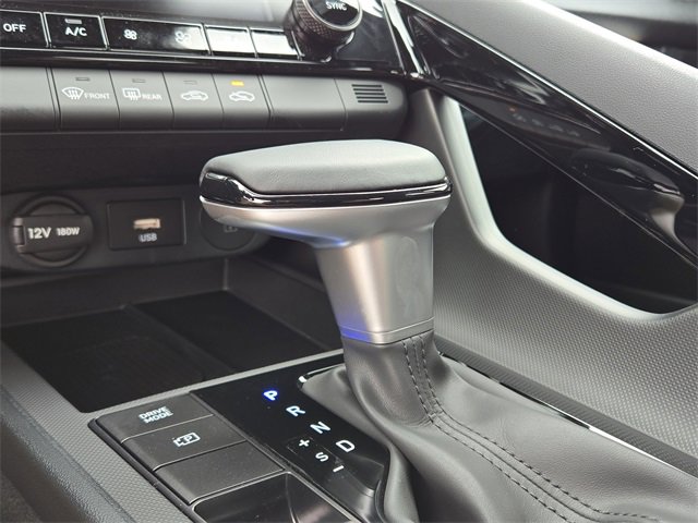 New 2025 Hyundai Elantra SEL image 16