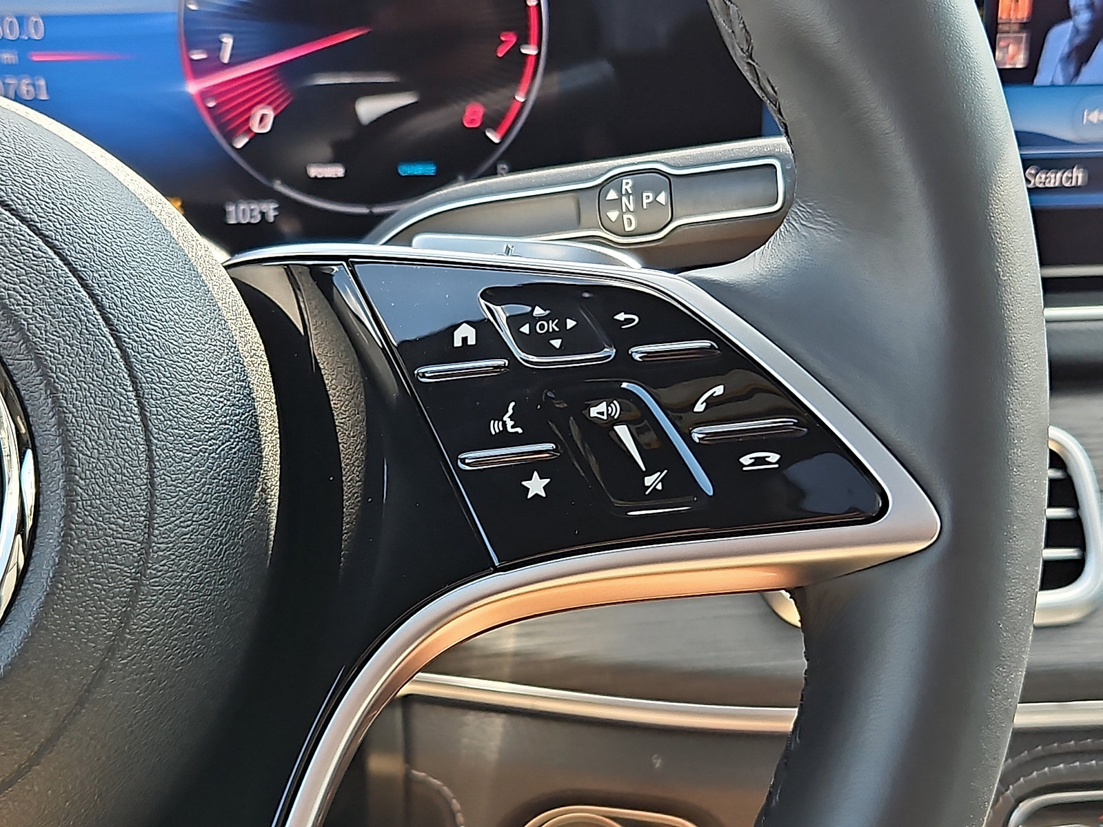 Certified 2026 Mercedes-Benz GLE 450 4MATIC image 23