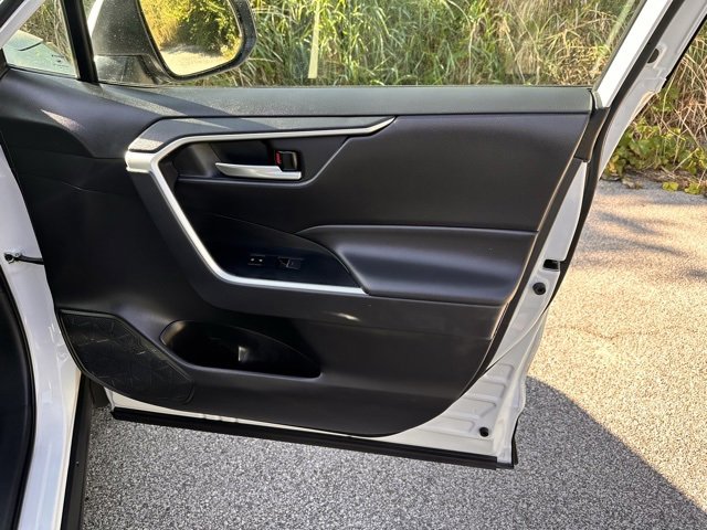 Used 2024 Toyota RAV4 XLE image 16