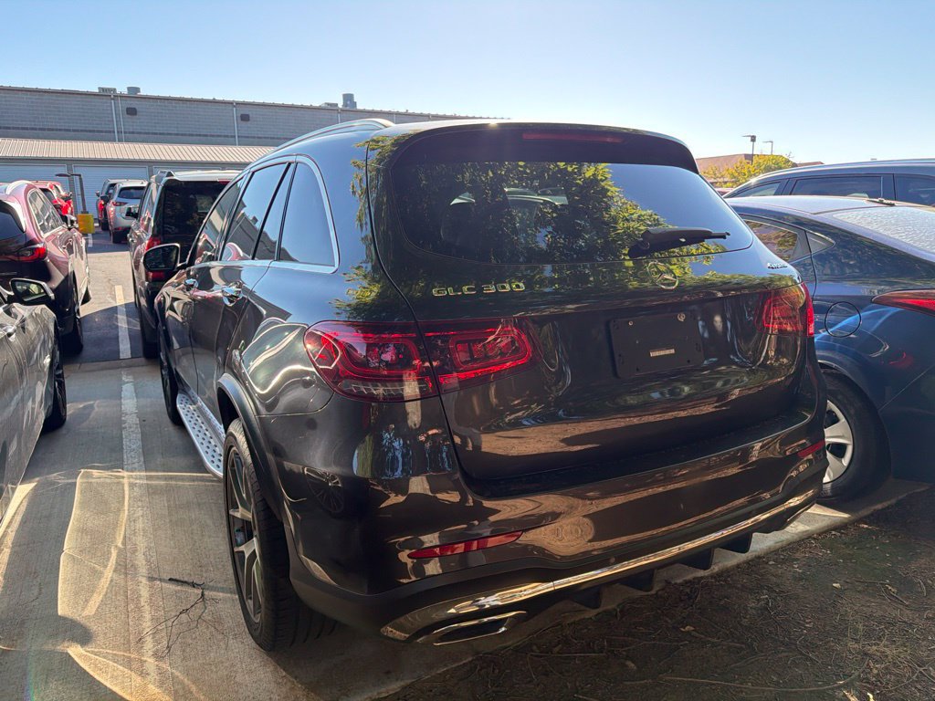 Used 2020 Mercedes-Benz GLC 300 4MATIC image 4