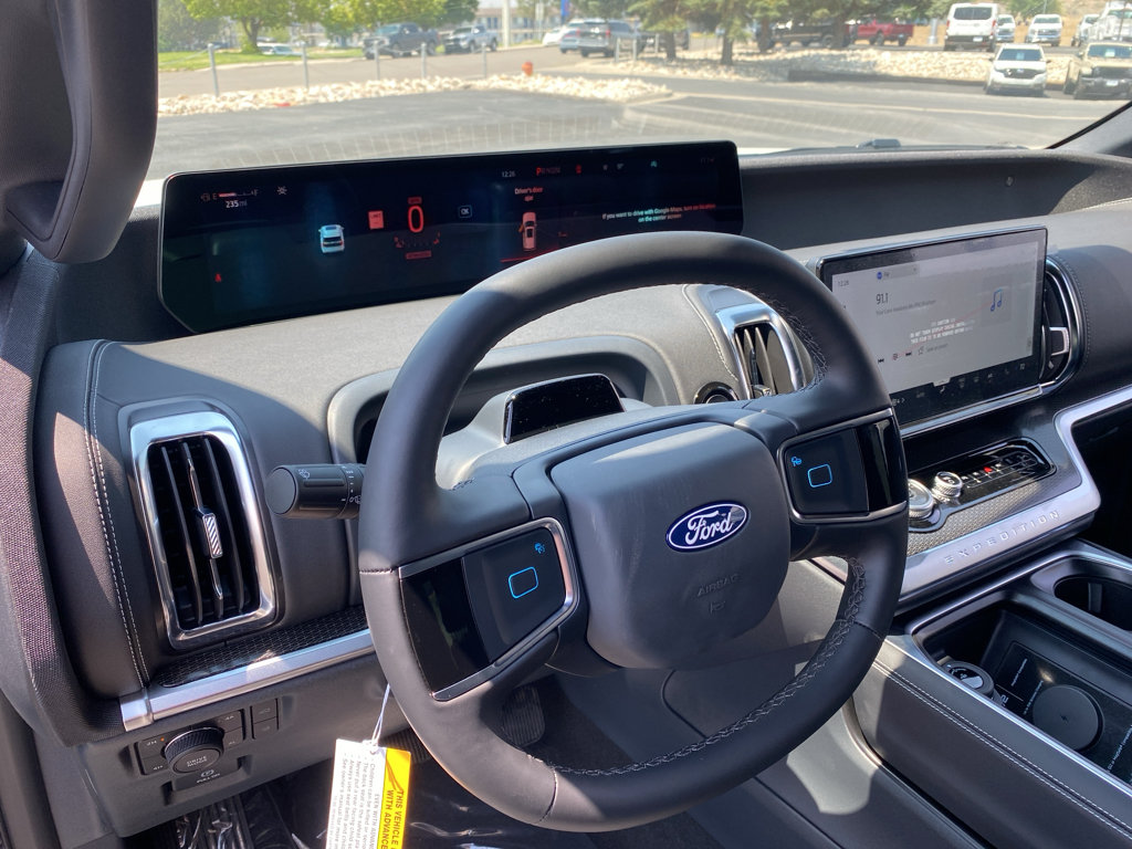 New 2027 Ford Expedition Max Platinum w/ Stealth Appearance Package AWD/4WD image 13