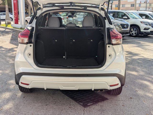 Certified 2024 Nissan Kicks SR w/ SR Premium Package image 6