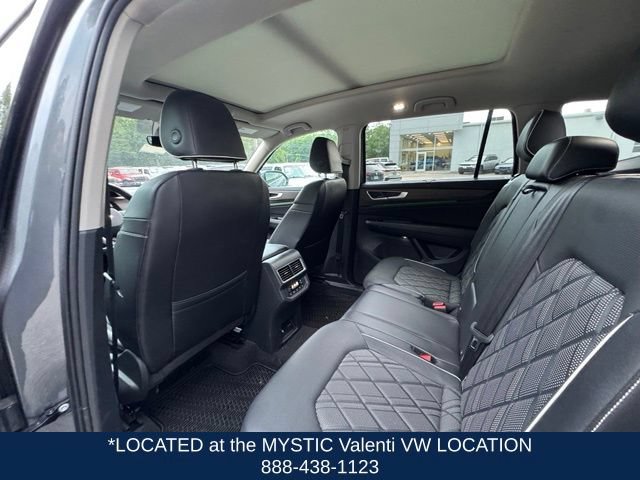 Certified 2024 Volkswagen Atlas SEL Premium R-Line AWD/4WD image 11