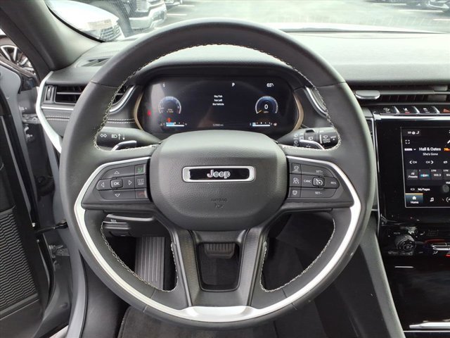 Used 2023 Jeep Grand Cherokee L Laredo image 19