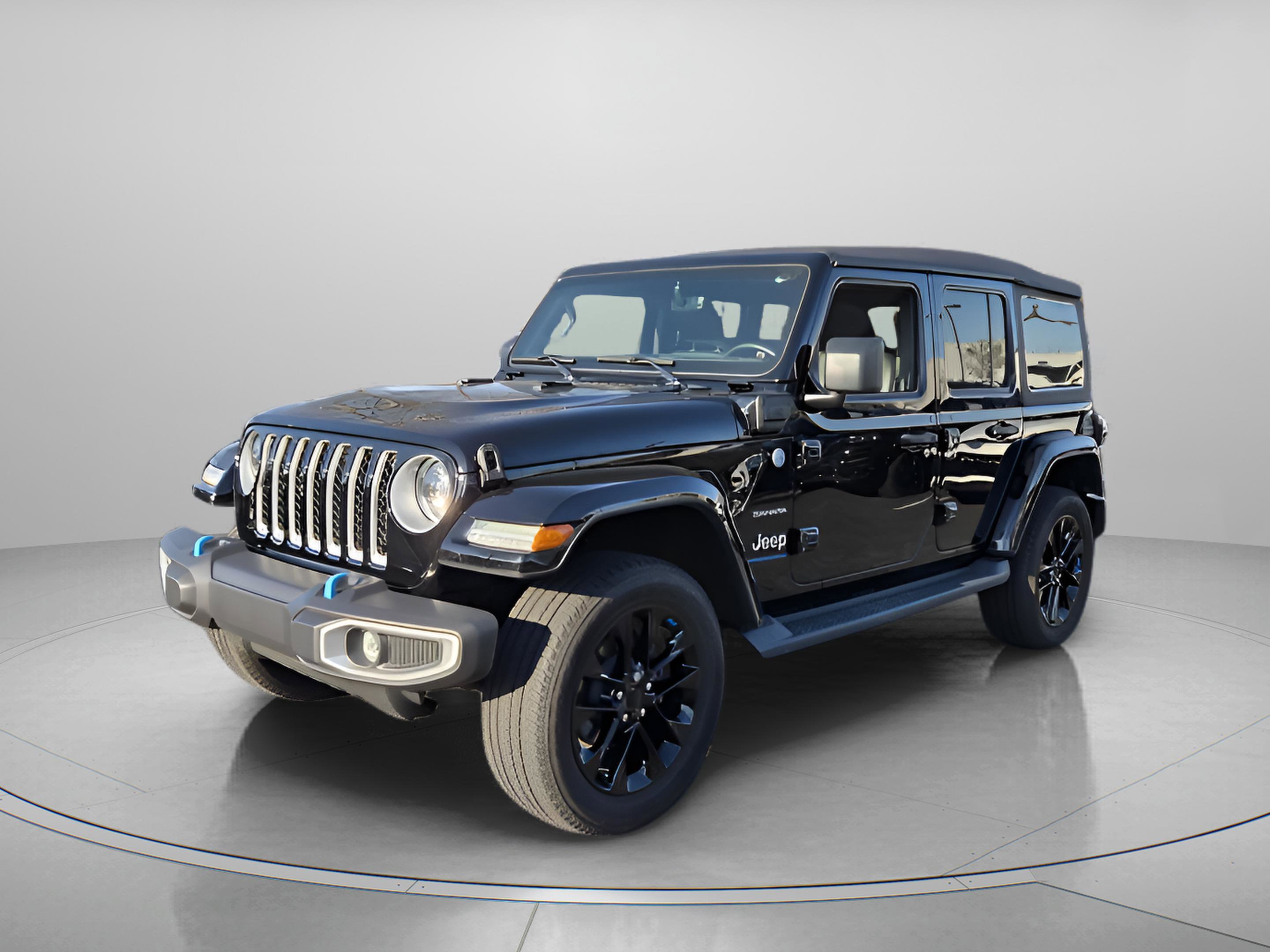 Used 2023 Jeep Wrangler Sahara w/ Cold Weather Group image 2