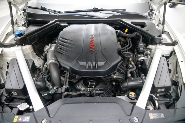 Used 2020 Kia Stinger GT1 RWD image 13