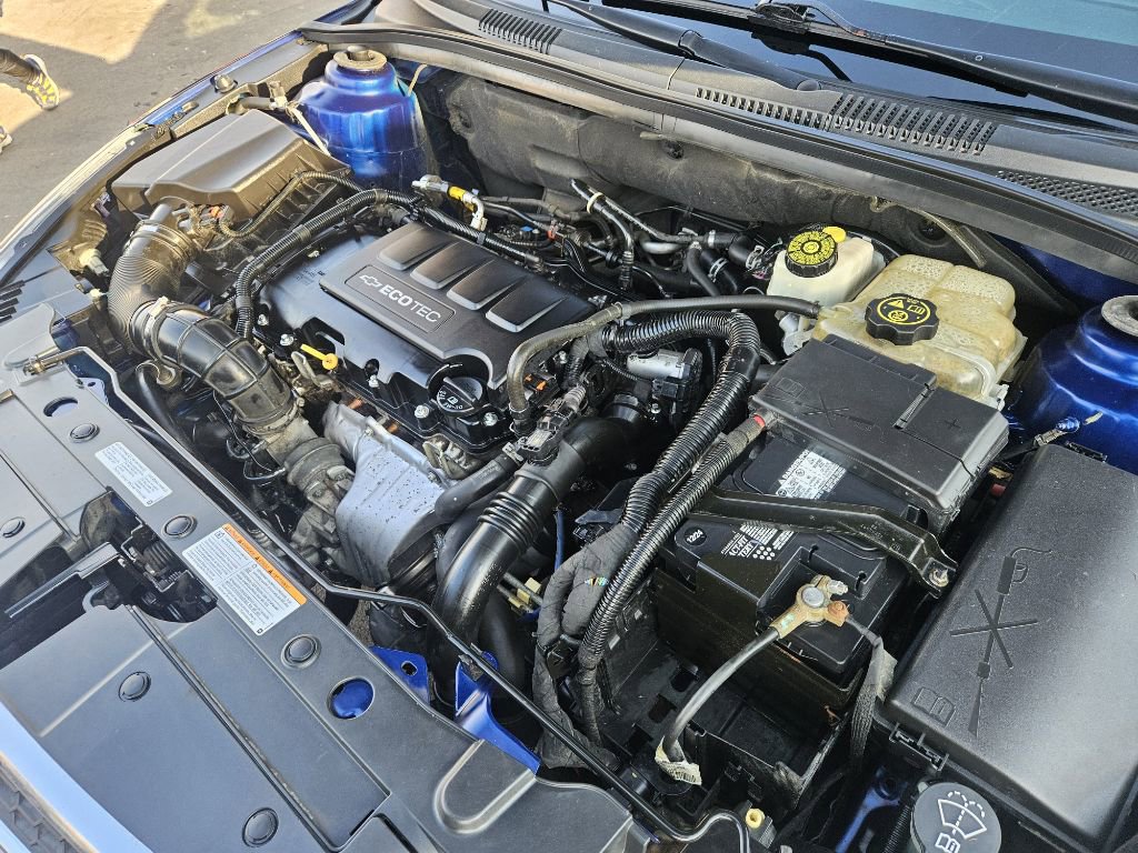 Used 2013 Chevrolet Cruze LT FWD image 17