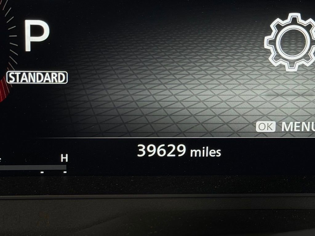 Used 2022 Nissan Rogue Platinum w/ Head-Up Display Package FWD image 18