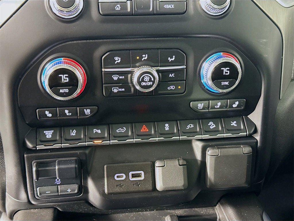 Used 2022 GMC Sierra 2500 Denali w/ Denali Ultimate Package image 15