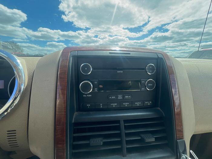 Used 2009 Ford Explorer Eddie Bauer AWD/4WD image 31