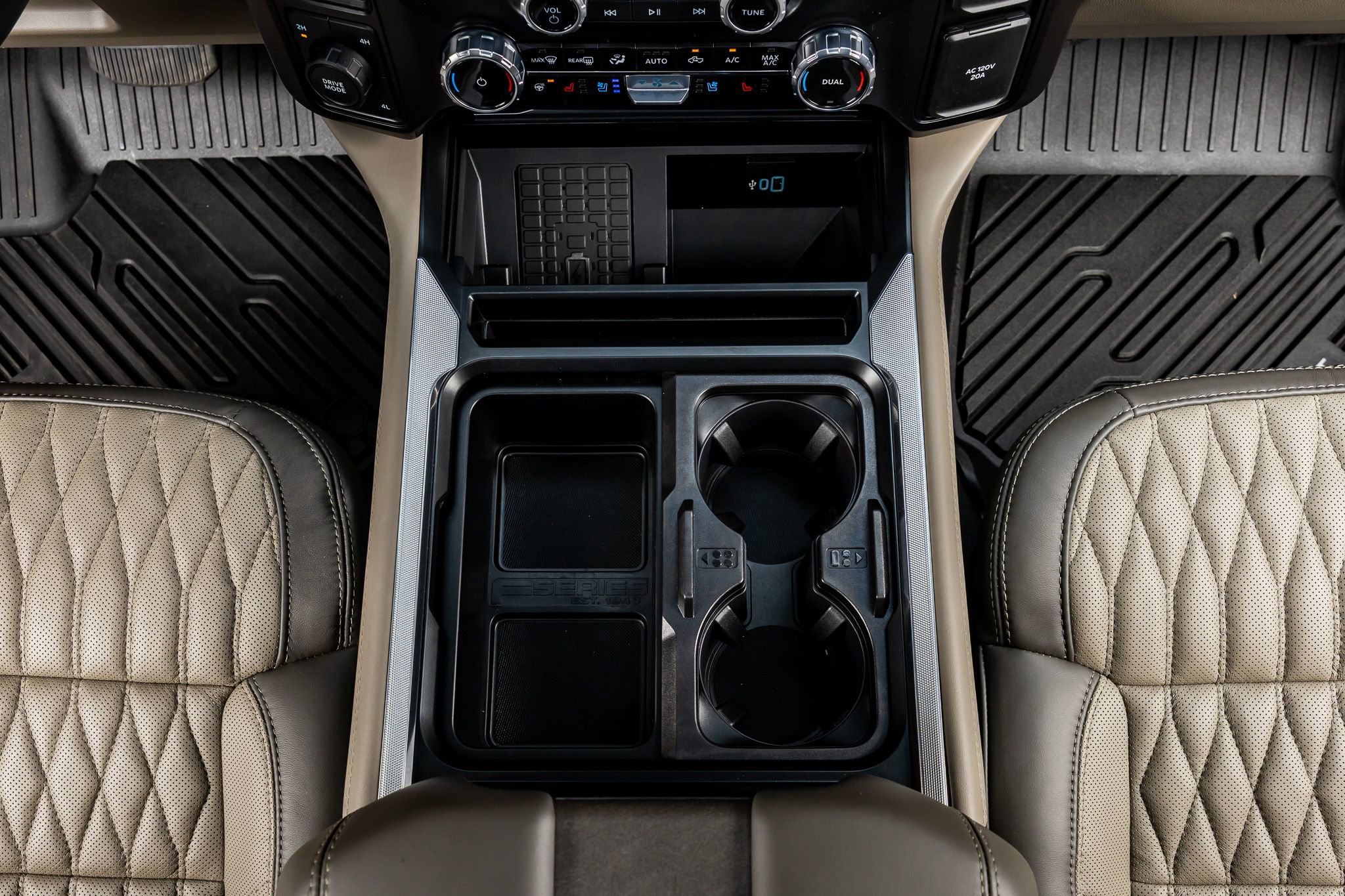 Used 2026 Ford F250 Platinum w/ Platinum Plus Package image 27