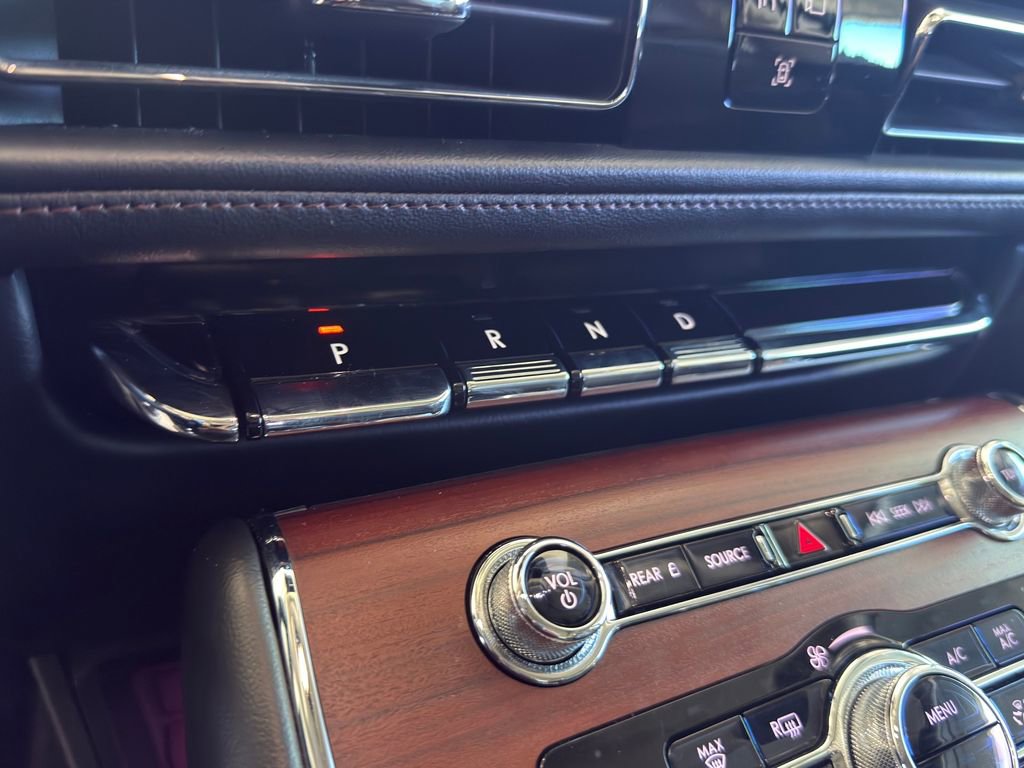 Used 2023 Lincoln Aviator Reserve w/ Equipment Group 201A image 21