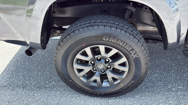 Used 2023 Toyota Tacoma SR5 RWD image 11
