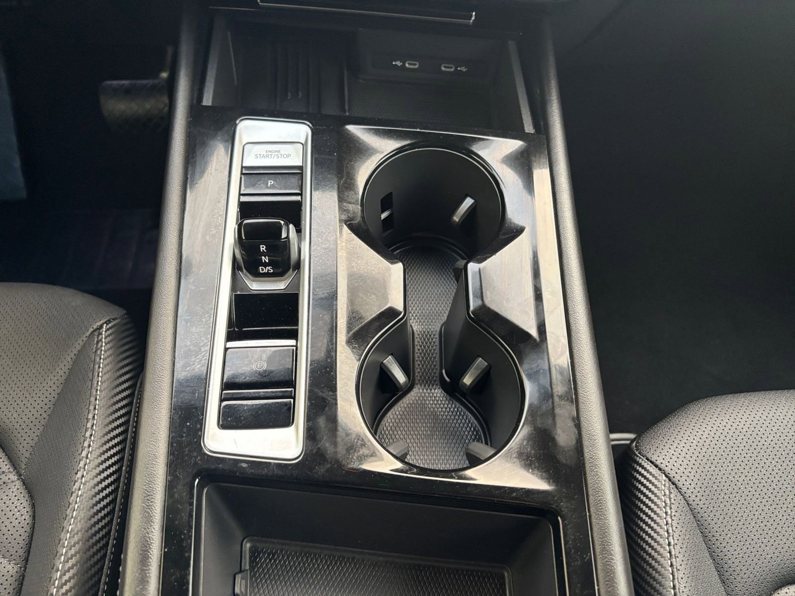 Used 2025 Volkswagen Atlas Cross Sport SE image 41