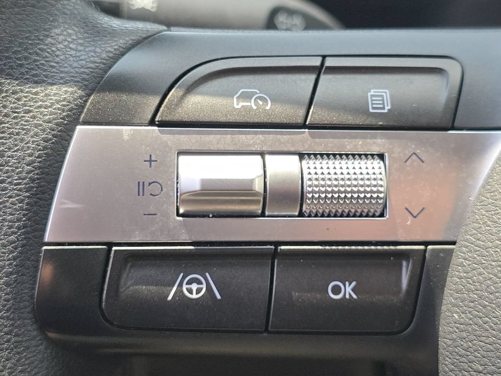 Used 2024 Hyundai Kona SE FWD image 29