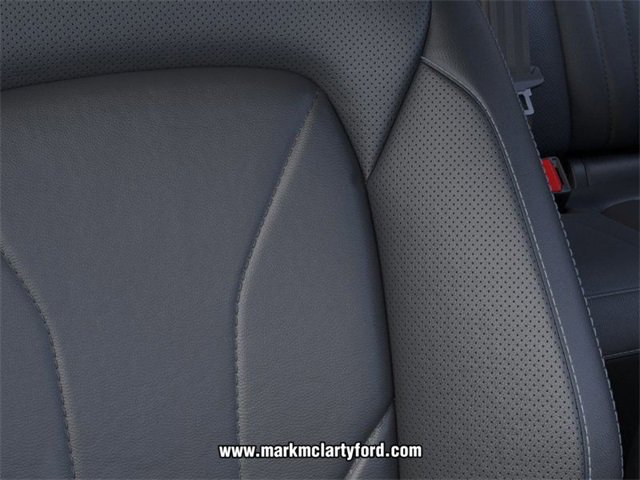 New 2025 Ford Escape SE w/ PHEV Premium Package image 16