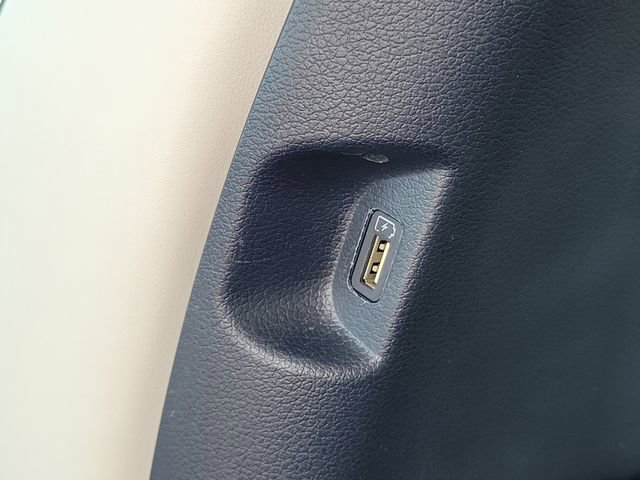 Used 2022 Hyundai Palisade Limited image 17