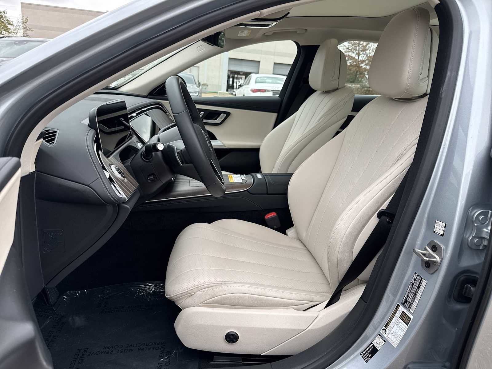 Used 2026 Mercedes-Benz E 350 4MATIC Sedan image 15