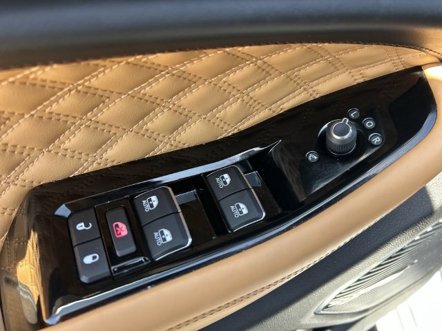 Used 2022 Jeep Grand Cherokee Summit w/ Luxury Tech Group V AWD/4WD image 20