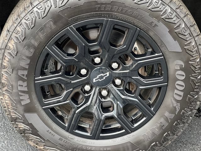 Used 2023 Chevrolet Colorado Trail Boss w/ Safety Package AWD/4WD image 6