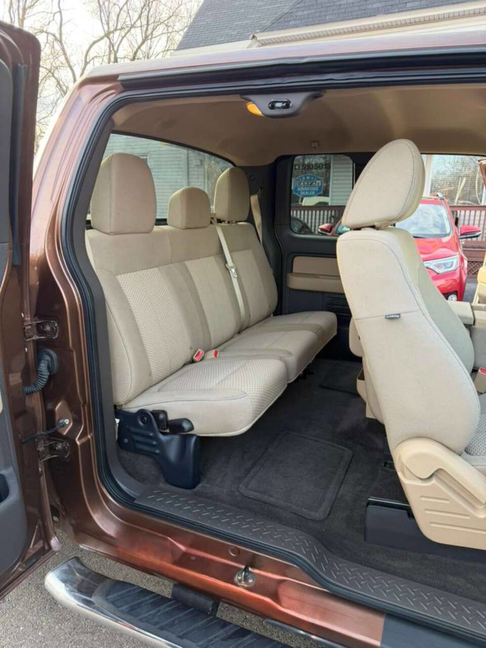 Used 2011 Ford F150 XLT w/ XLT Chrome Pkg image 15