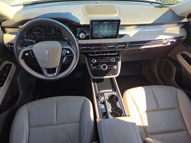 Used 2022 Lincoln Corsair Standard w/ Premium Package image 9