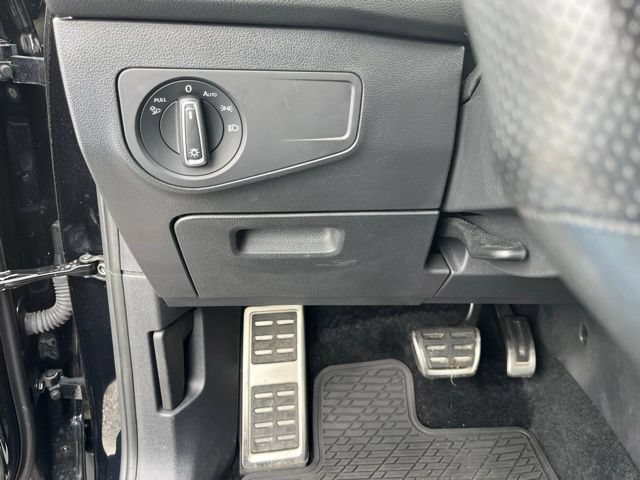 Used 2024 Volkswagen Tiguan SEL R-Line AWD/4WD image 31