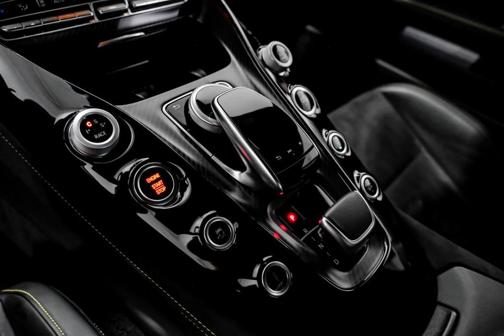 Used 2018 Mercedes-Benz AMG GT R image 17