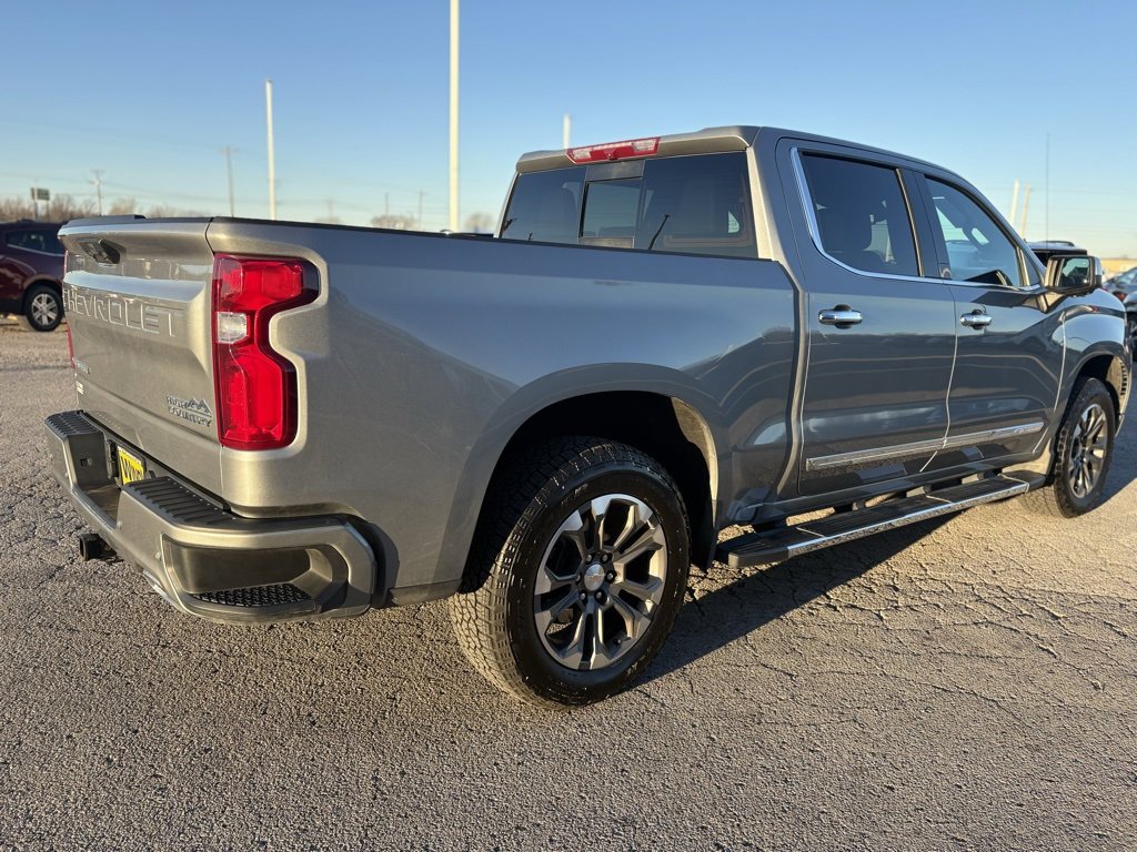 Used 2024 Chevrolet Silverado 1500 High Country image 5