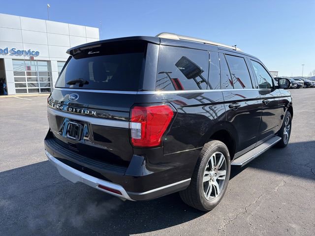 Used 2022 Ford Expedition XLT AWD/4WD image 4