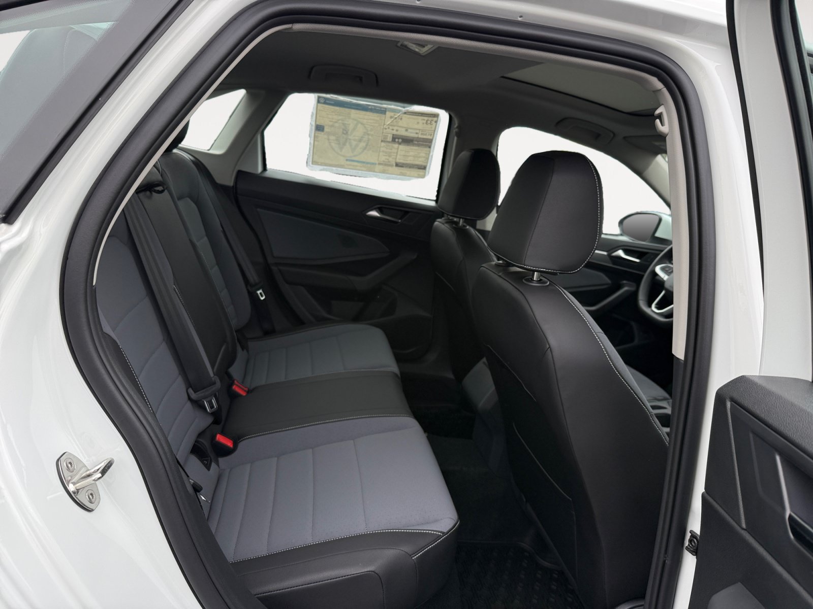 New 2026 Volkswagen Jetta SE FWD image 18
