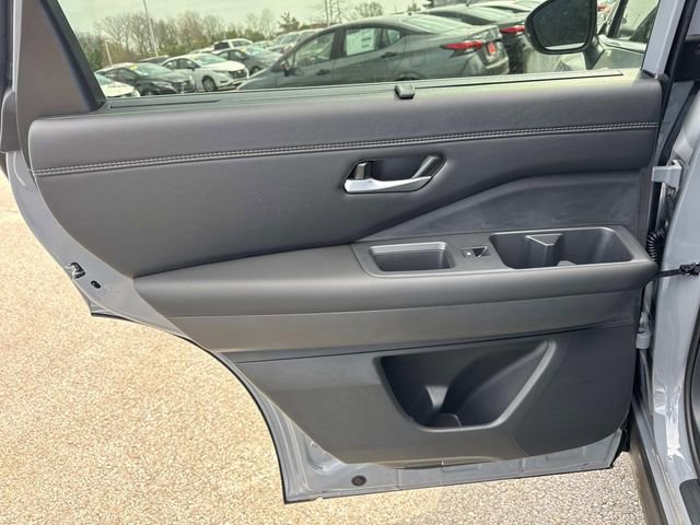 New 2026 Nissan Pathfinder Platinum image 15