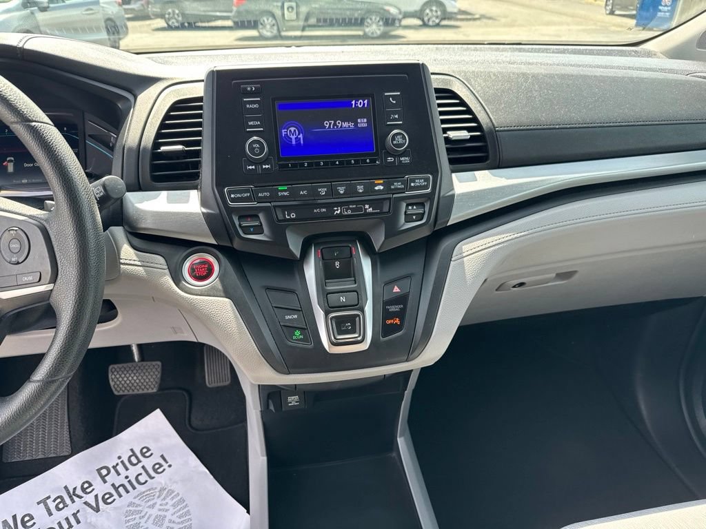 Used 2018 Honda Odyssey LX image 17
