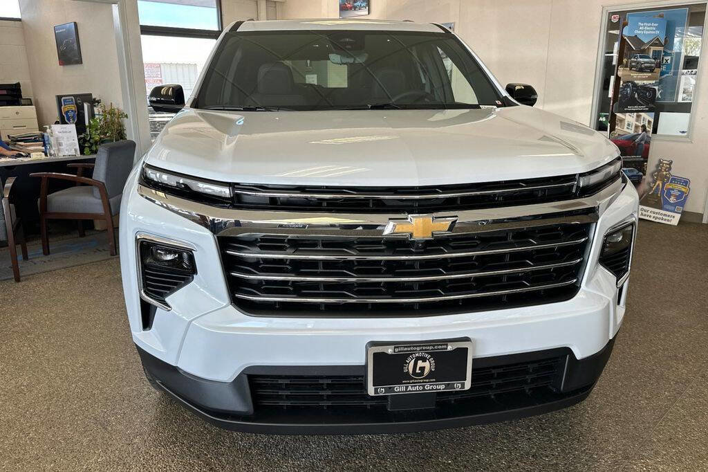 New 2026 Chevrolet Traverse LT w/ Sun and Wheel Package image 8